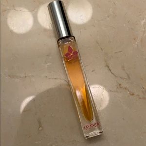 LAVANILA rollerball brand new